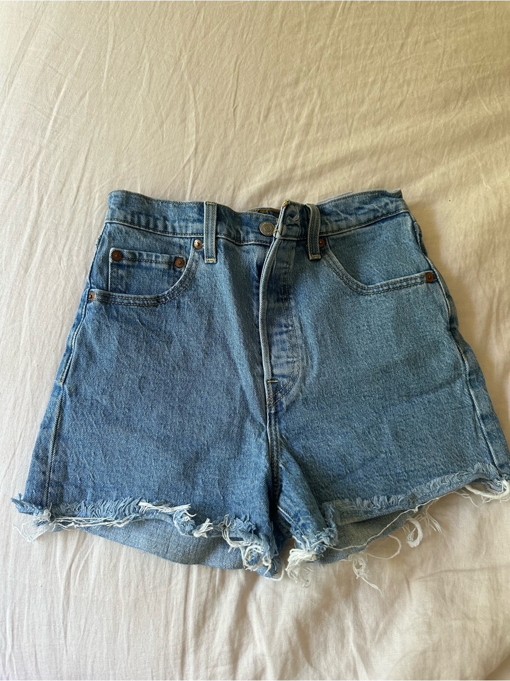 Levi’s Ribcage Short